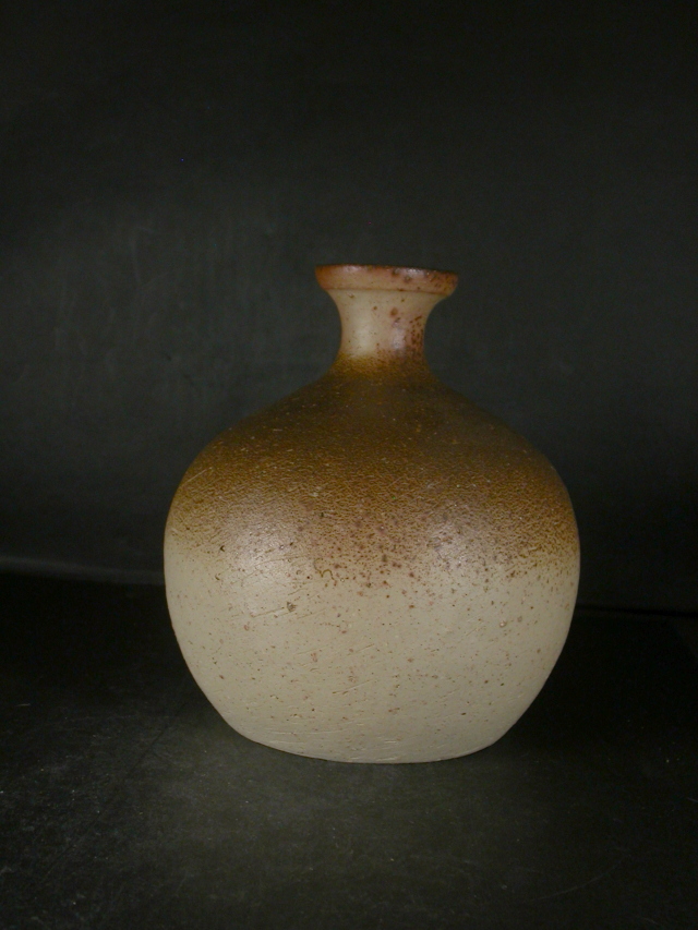 処分品 備前焼 穴窯 備前焼中堅作家 吉田 浩一 共箱付き黄ゴマ焼酎保存