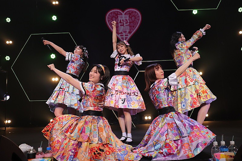 エビ中、現6人体制としては最後のツアーが幕開け「次に続いていく