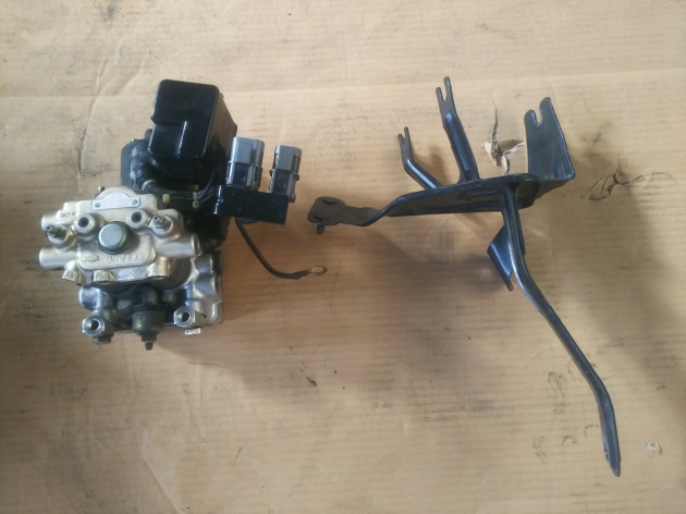 スカイライン GT-R BNR32 ABSユニット＆ハイキャスユニット配管交換