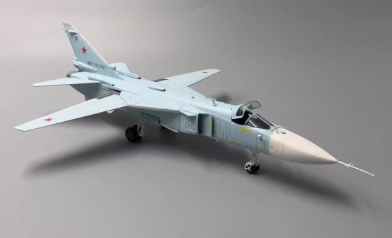 Su-24M Russian Air Force, White 16 Die-Cast CalibreWings CA722401