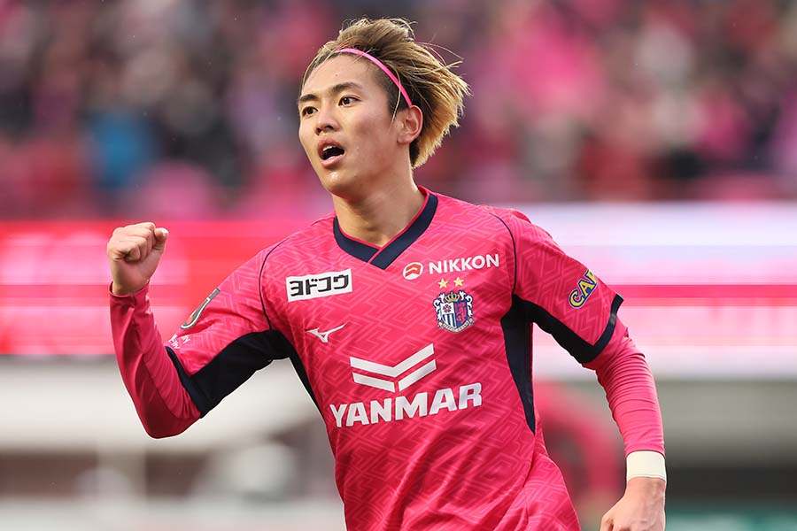 20歳FWの「タッチが上手すぎる」 欧州初挑戦→早速結果に賛辞「ゴール