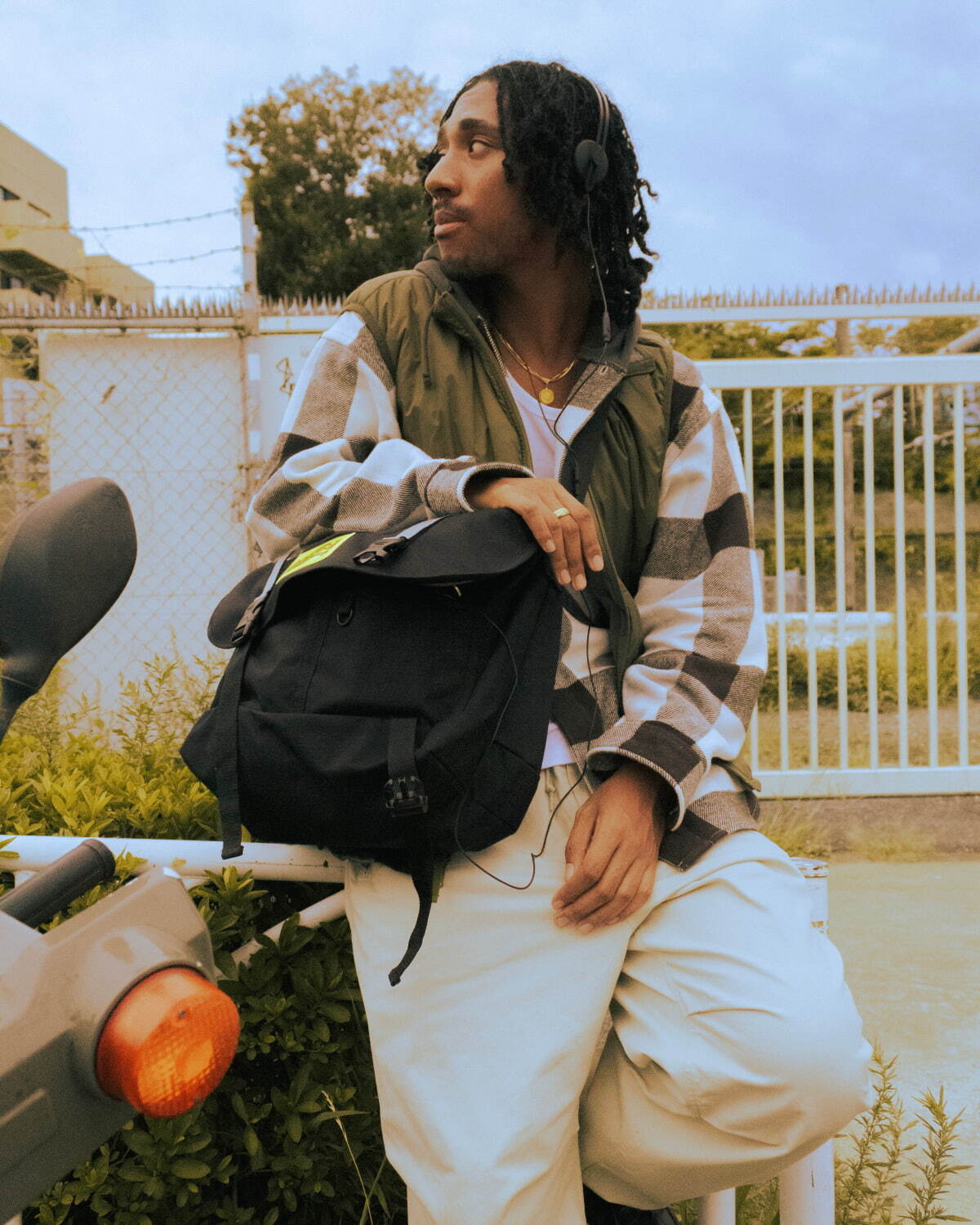 マンハッタンポーテージ×ビームスの大容量メッセンジャーバッグ、創業