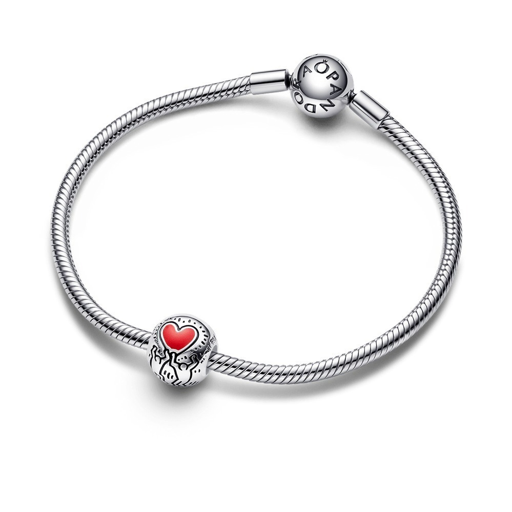 パンドラ×キース・ヘリング、“ハート”や“犬”の作品をモチーフにした