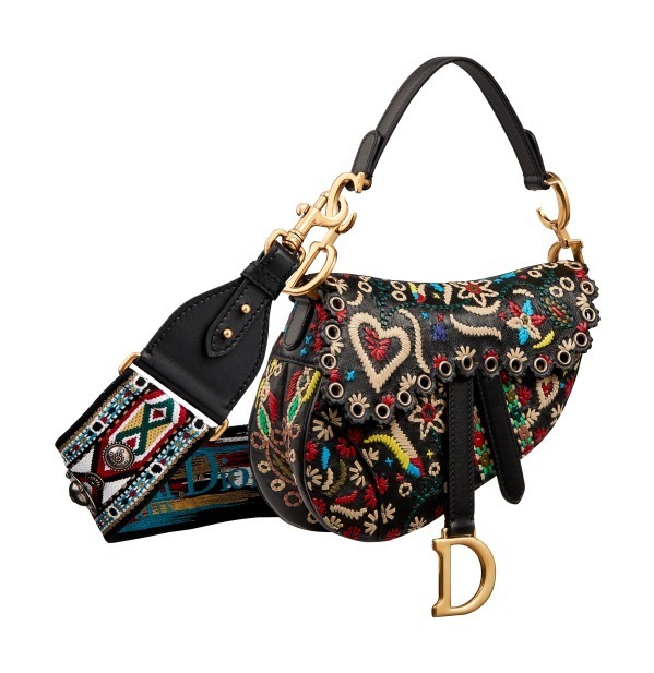 ディオールの新作バッグ - メキシコ風の刺繍を施した「サドル」バッグ