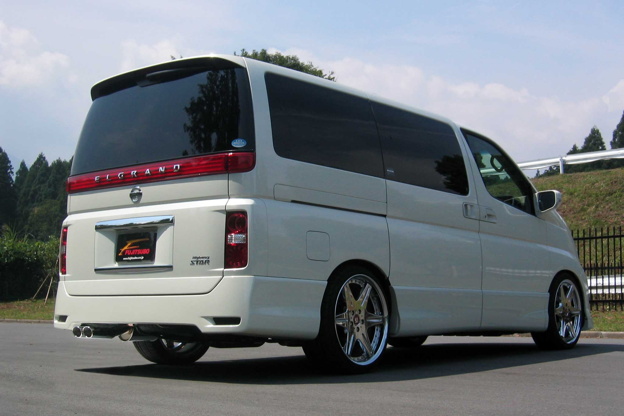 NE51 エルグランド ハイウェイスター 3.5 マイナー後 4WD (ELGRAND