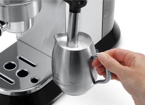 デロンギ デディカ エスプレッソ・カプチーノメーカー (1L) EC680M