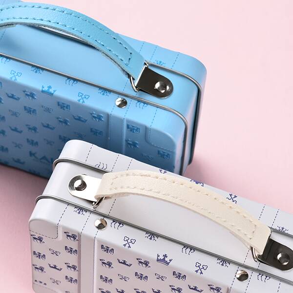 チョコクランチ ミニトランク缶 1個 - カルディコーヒーファーム