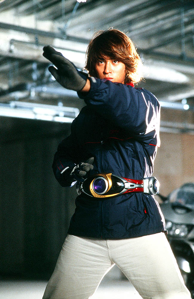 津上翔一（沢木哲也） | 仮面ライダー図鑑 | 東映