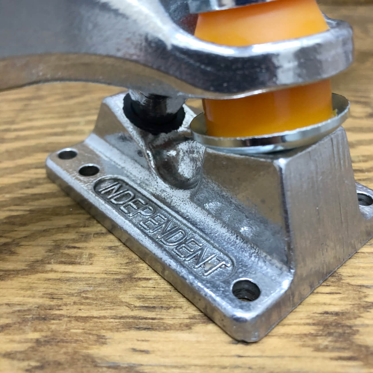 INDEPENDENT STAGE11 POLISHED STANDARD TRUCKS 215 | 東京のスケート