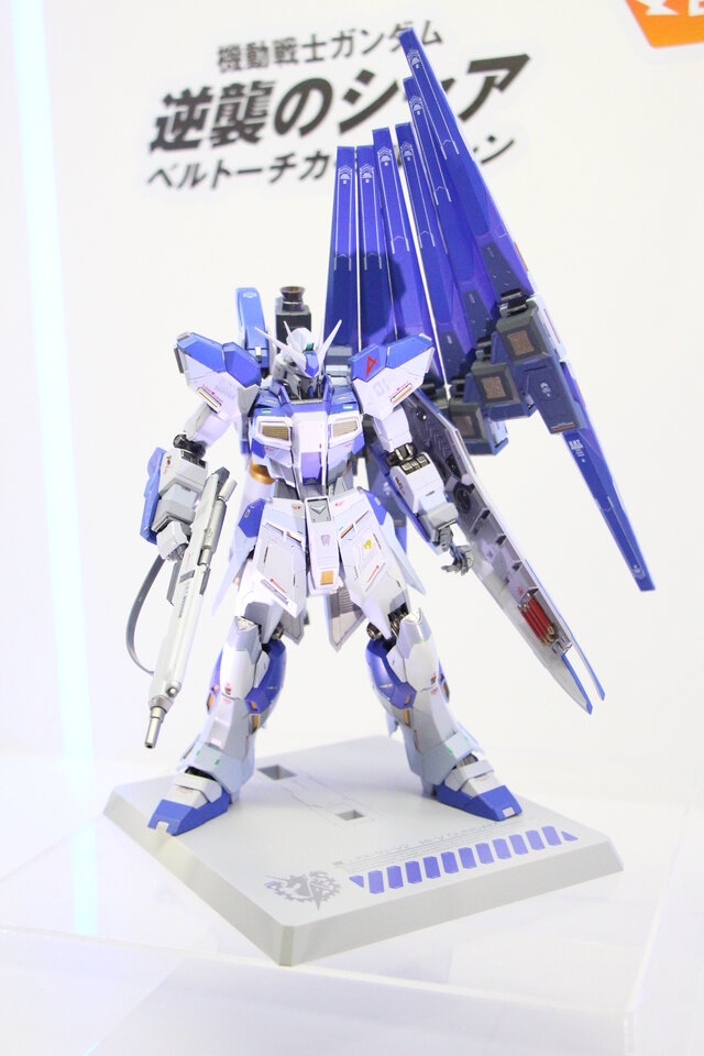 Hi-νガンダム」の新作METAL BUILD、販売期間変更―ファンネルの背負い方