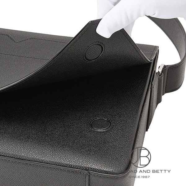 メッセンジャー ブラック 黒[MBVL0010028LRL99NN] V-Line Messenger