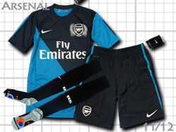 アーセナル 2011-2012 arsenal ユニフォームショップ 宮市亮選手も