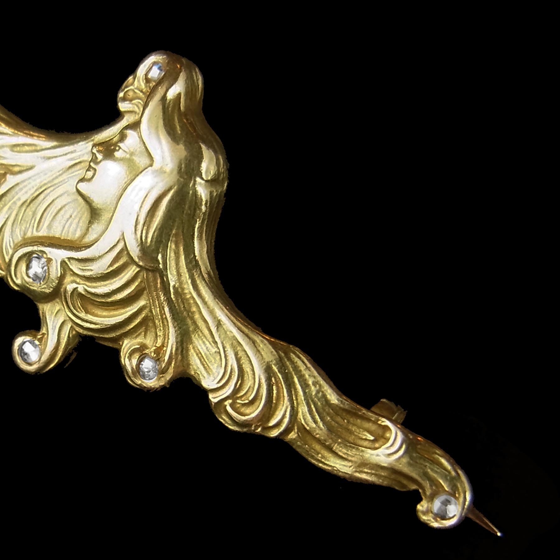 女性像 アールヌーヴォー様式彫金アンティークブローチ | ルーヴル