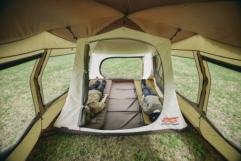 コールマンから4シーズン対応のコンパクト2ルームテントが発売！ 少
