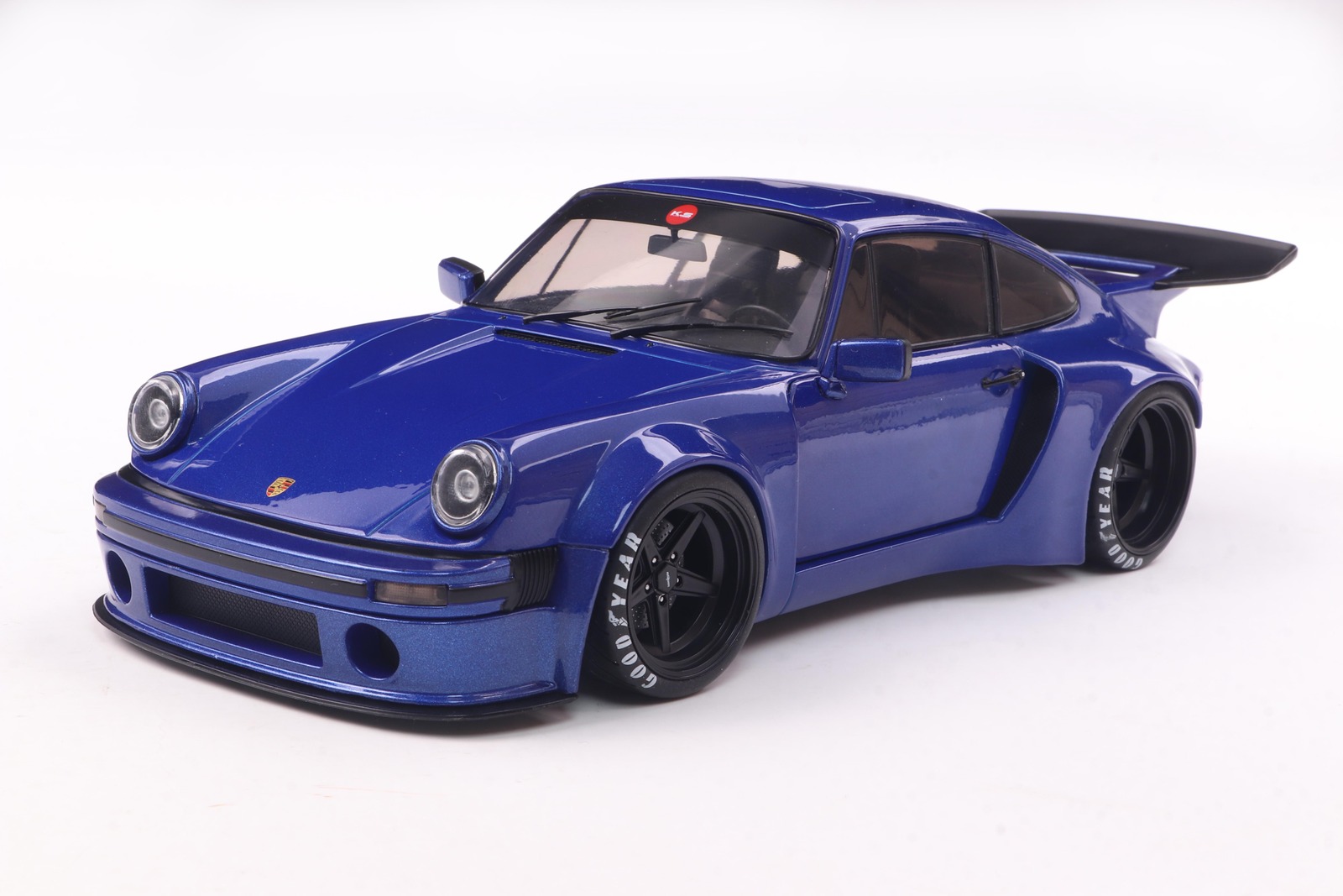 Modelcar Porsche 911 KS-R 2024 Dark Blue S1810503 Solido 1:18