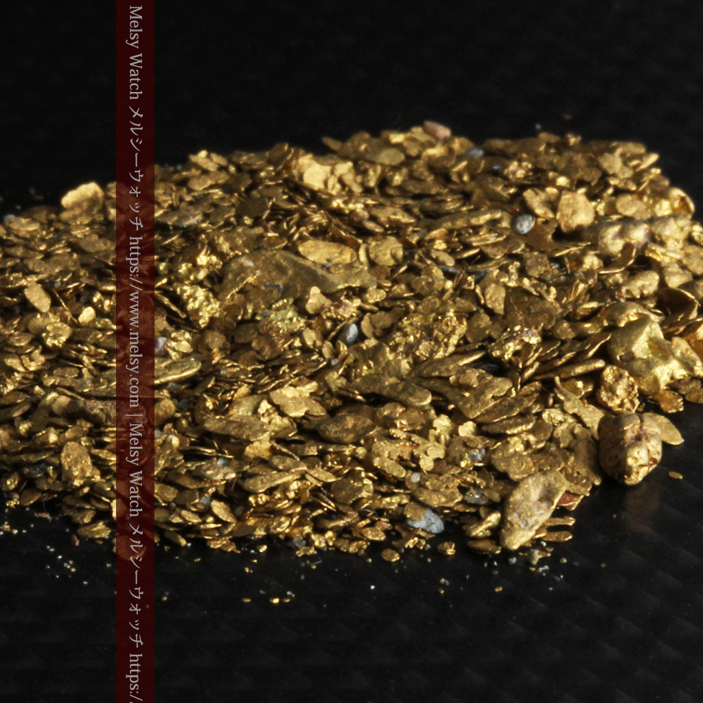 5.1gの小さな砂金と薄片の自然金