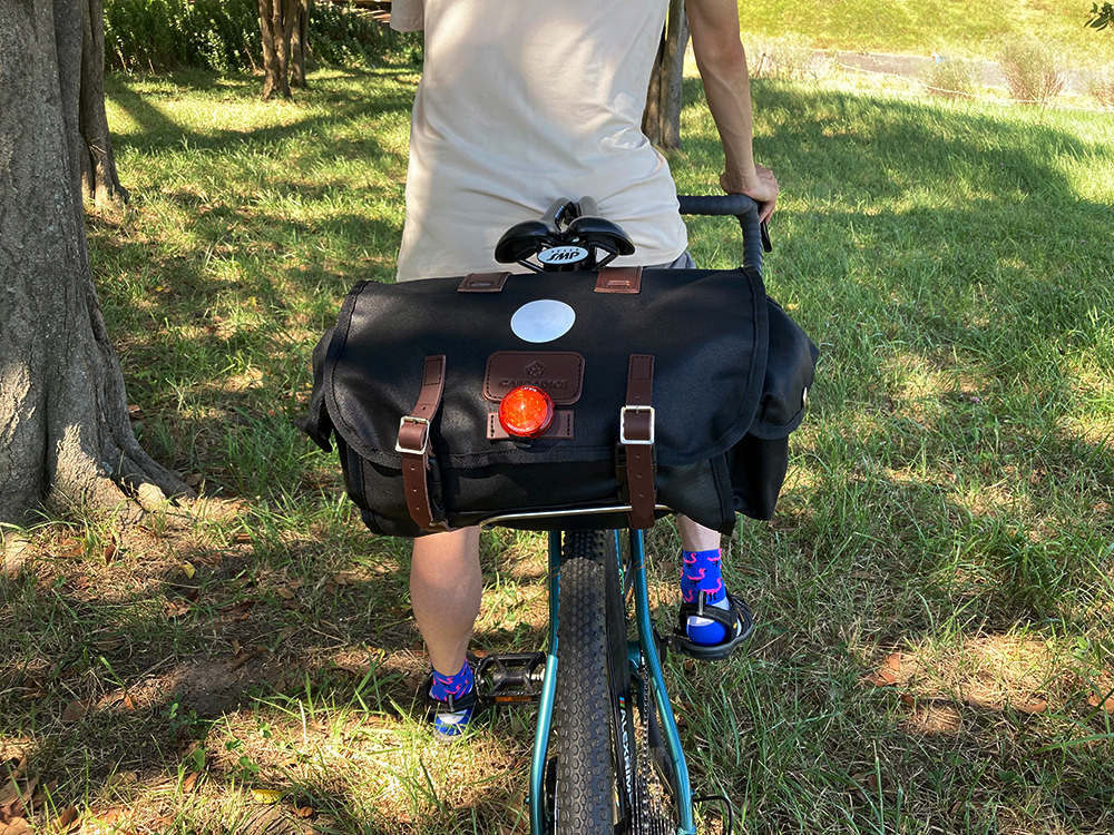 CARRADICE×ミズタニ自転車】冒険心をくすぐるWorld Adventure Saddle