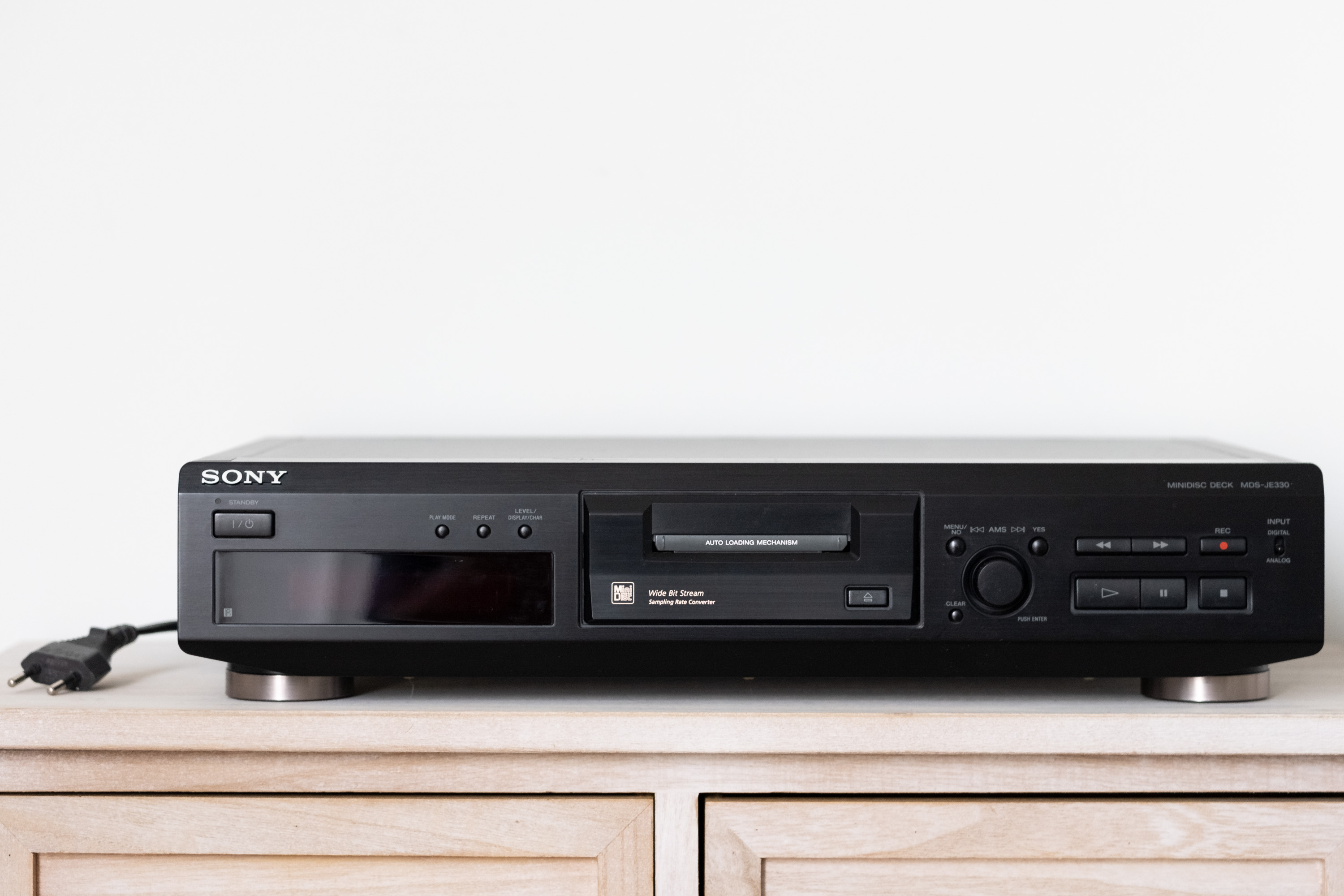 Sony MDS-JE330 [MiniDisc Wiki]