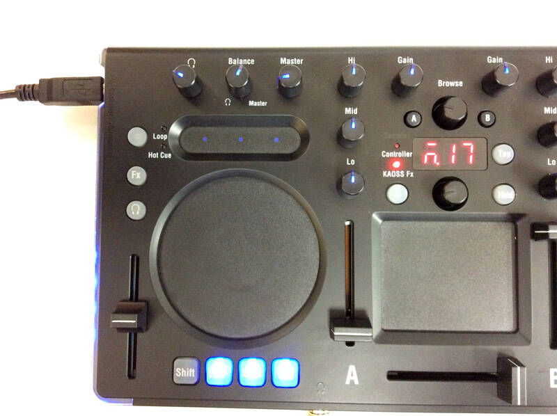 Korg KAOSS DJ レビュー！タッチパネルをこすって生まれ変わる音楽の