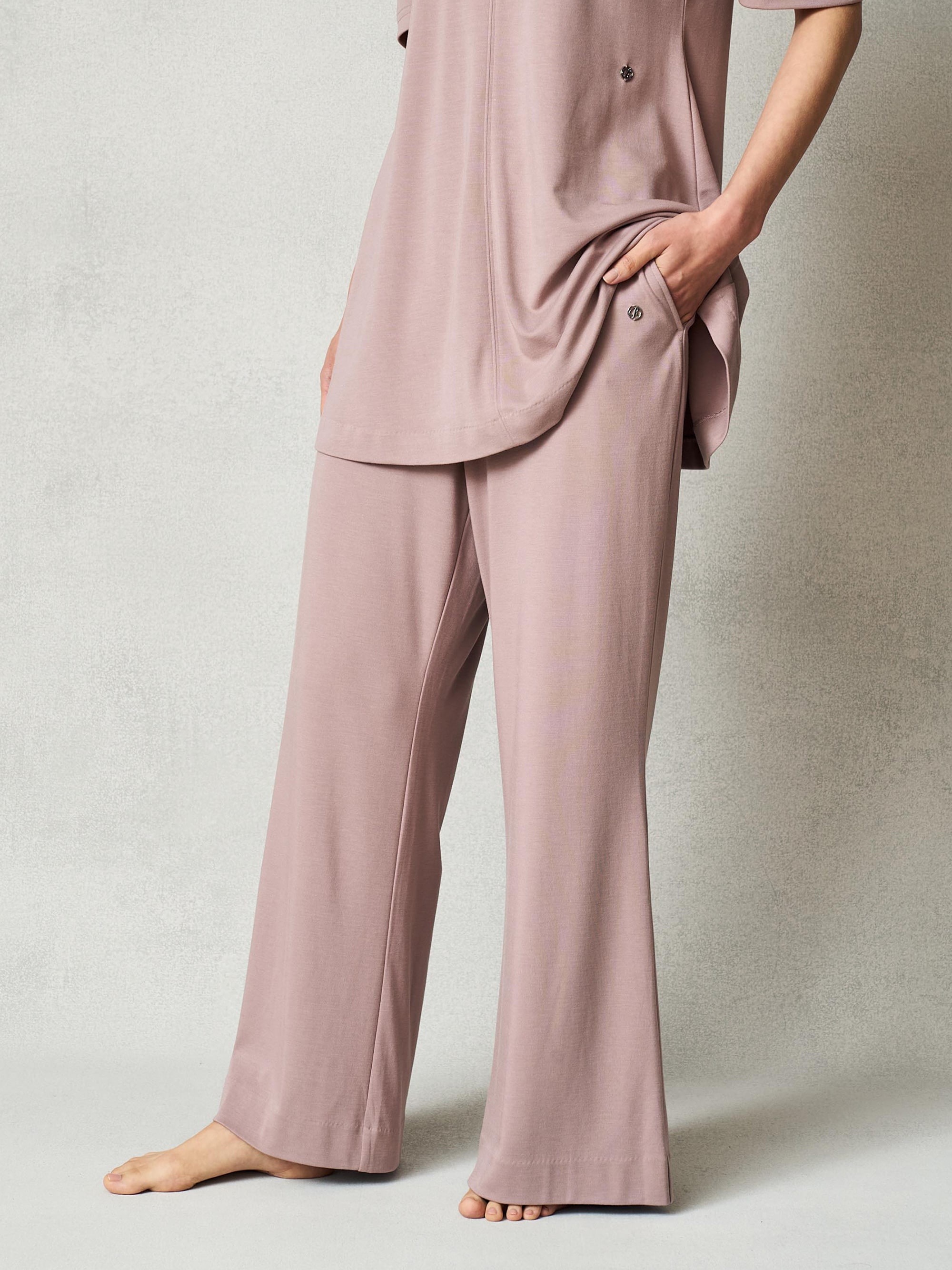 リファバイタルテック モイストスムース ワイドパンツ | ReFa