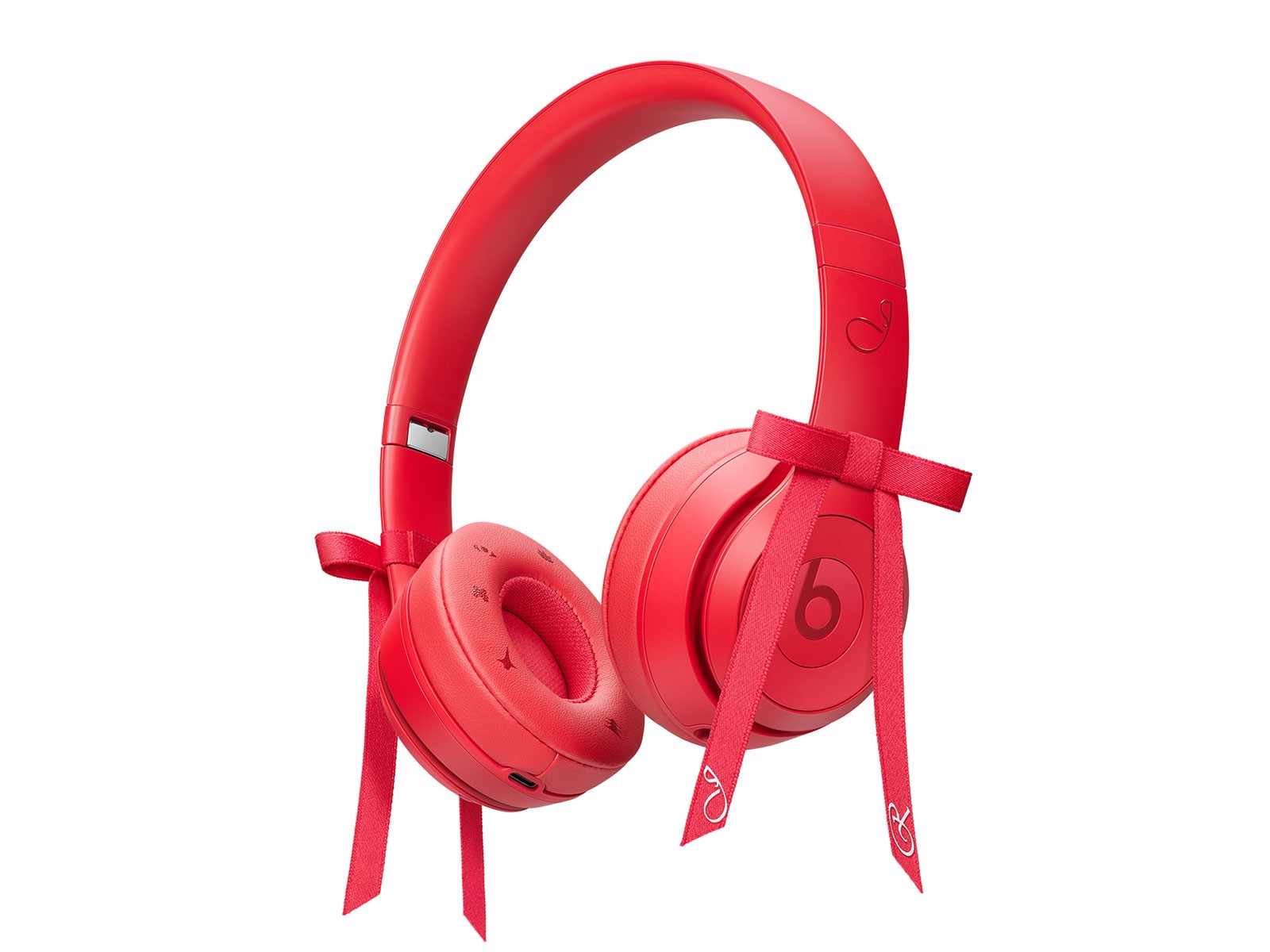 Beats & Jennie launch special-edition Solo 4 headphones in bold