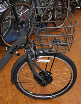 ブリヂストンの子乗せ電動自転車ビッケモブddのグレーが入荷いたしました。
