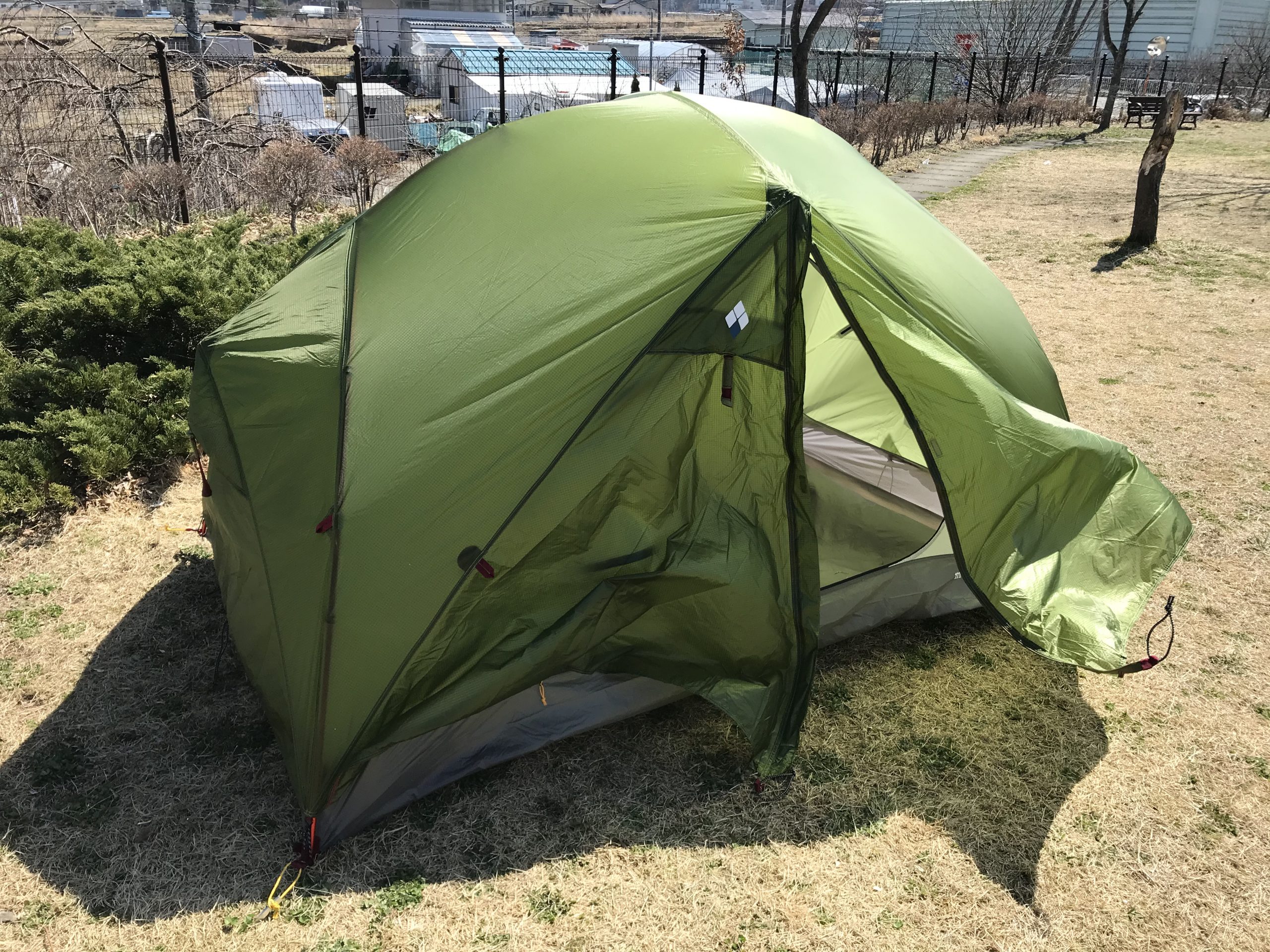モンベル最新の山岳テント！ルナドーム 2型の設営方法と快適な訳を教え