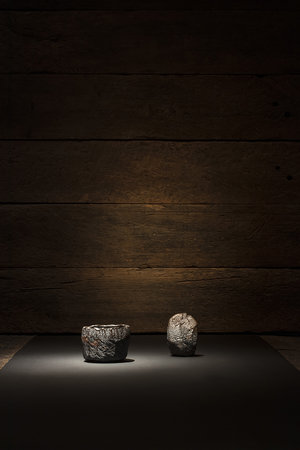 十五代樂吉左衞門・直入展 －黒樂茶碗と焼貫黒樂茶碗－ | 佐川美術館