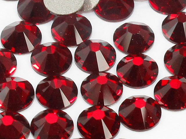 スワロフスキー シャム-#2058 4-ラインストーン・スワロフスキーの品