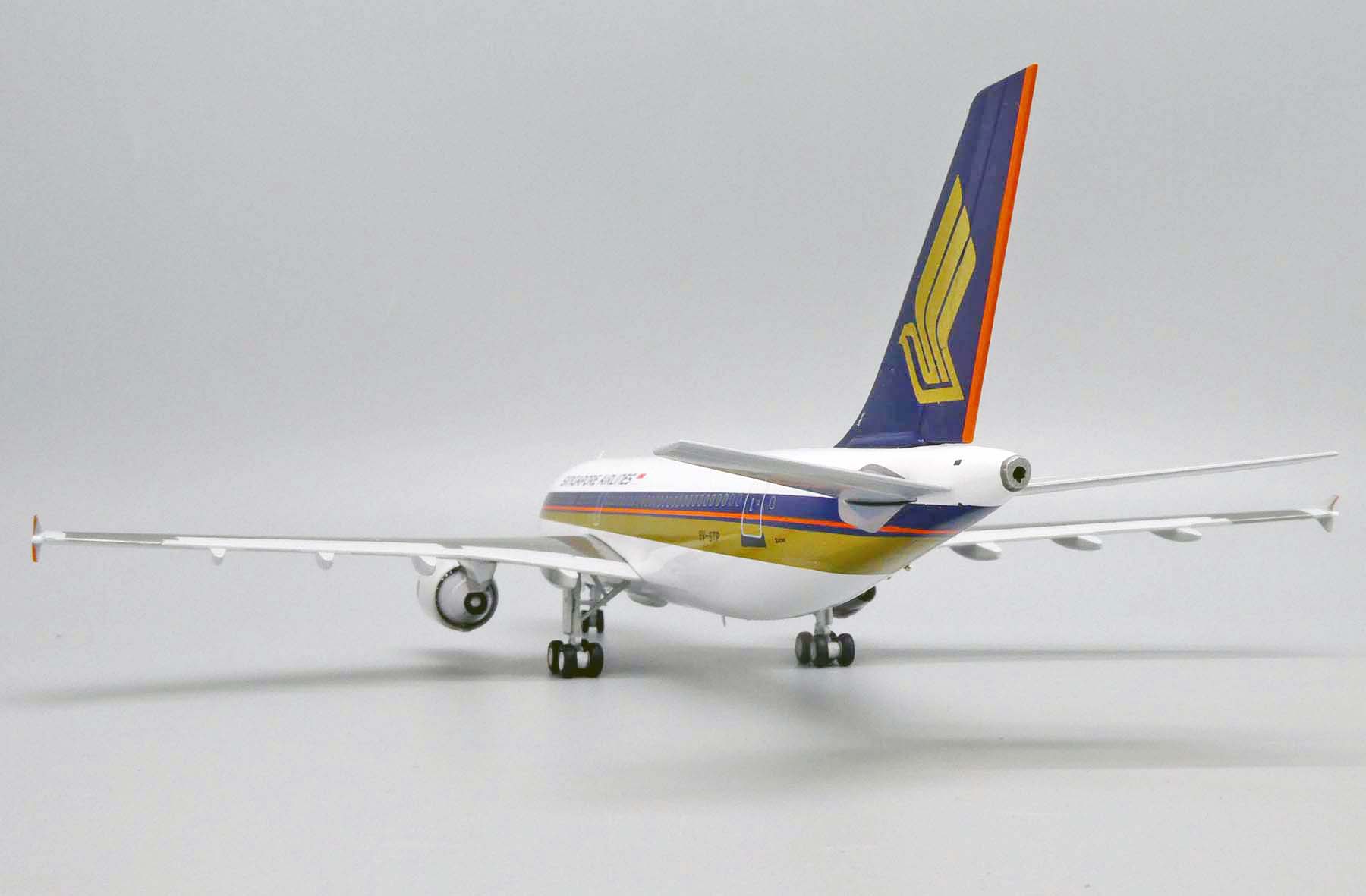 ScaleModelStore.com :: JC Wings 1:200 - EW2313001 - Singapore