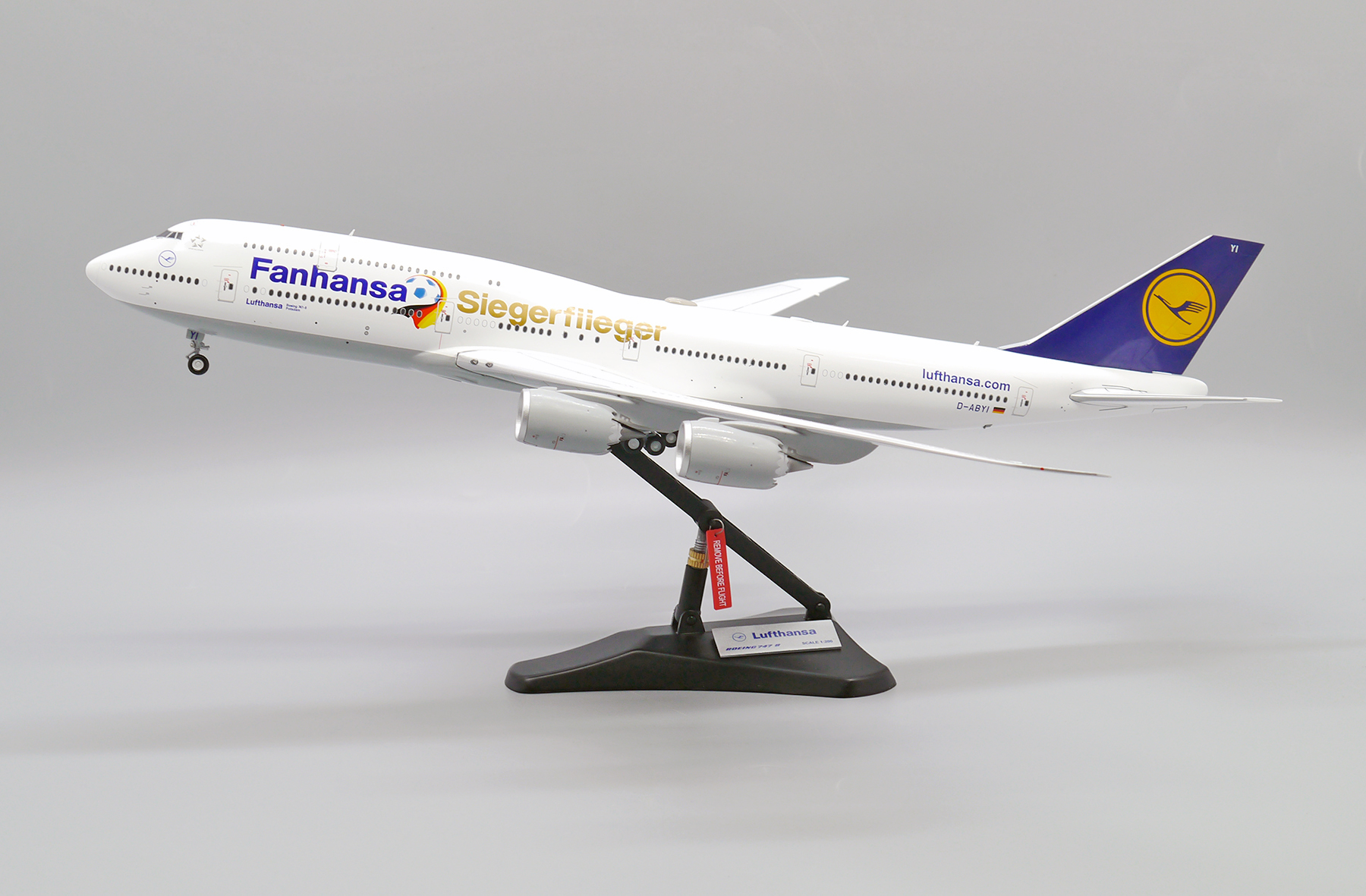 ScaleModelStore.com :: JC Wings 1:200 - EW2748004 - Lufthansa