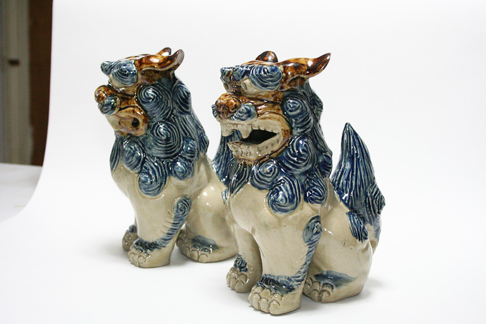 立正面シーサー 釉薬青 作 湧田陶器