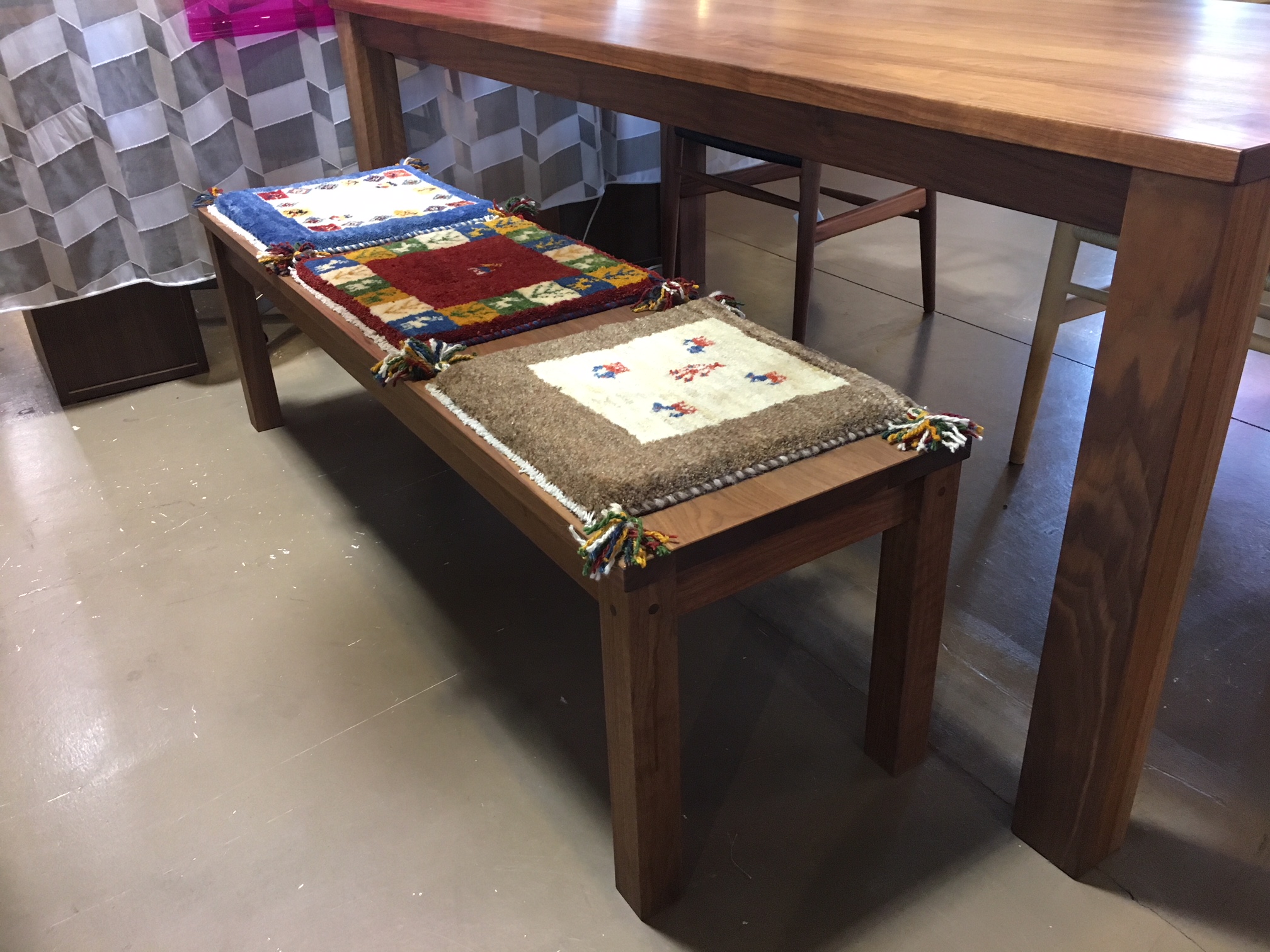 ACTUSのベストセラーダイニングテーブル ｜ インテリアショップSTYLE