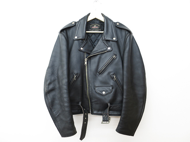 1点7,500円でお買取させて頂きました】KUSHITANI(クシタニ) ダブル