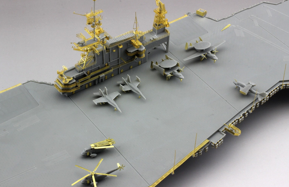 USS Midway CV-41 Gulf War 1991 Orange Hobby -N07-140-880