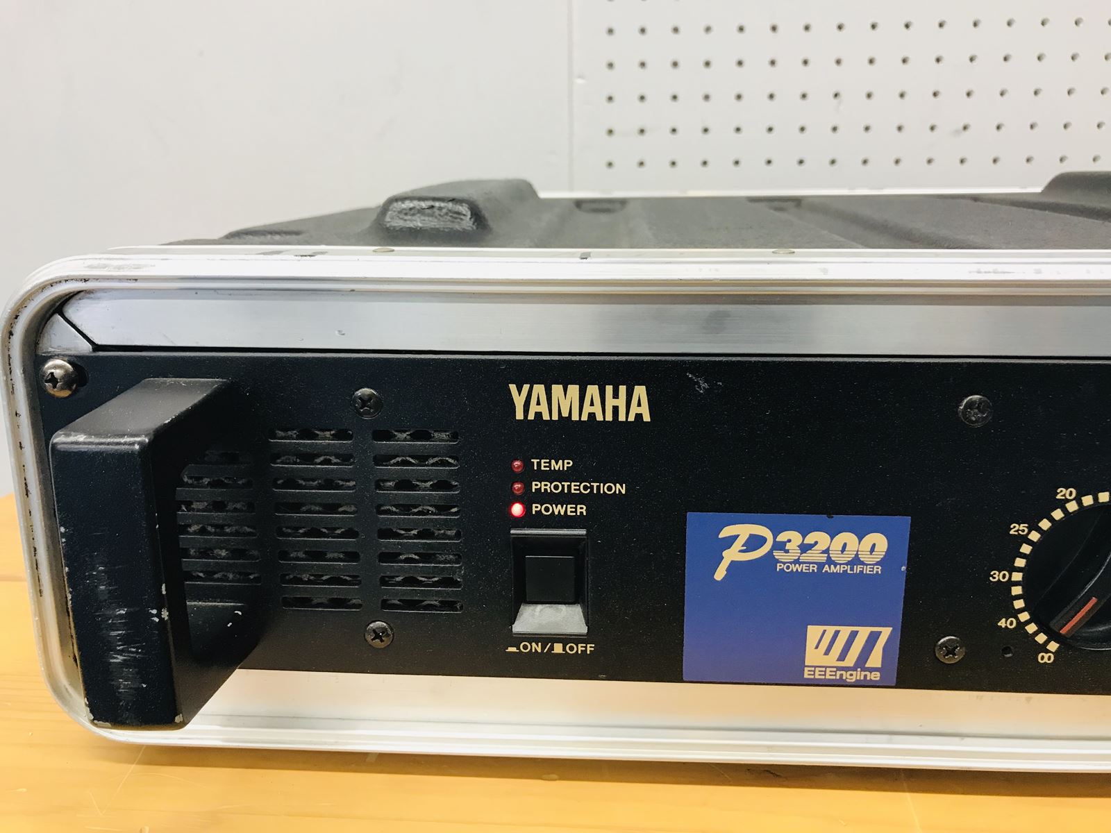 ヤマハ P3200 業務用パワーアンプ | SwingAudio Shop