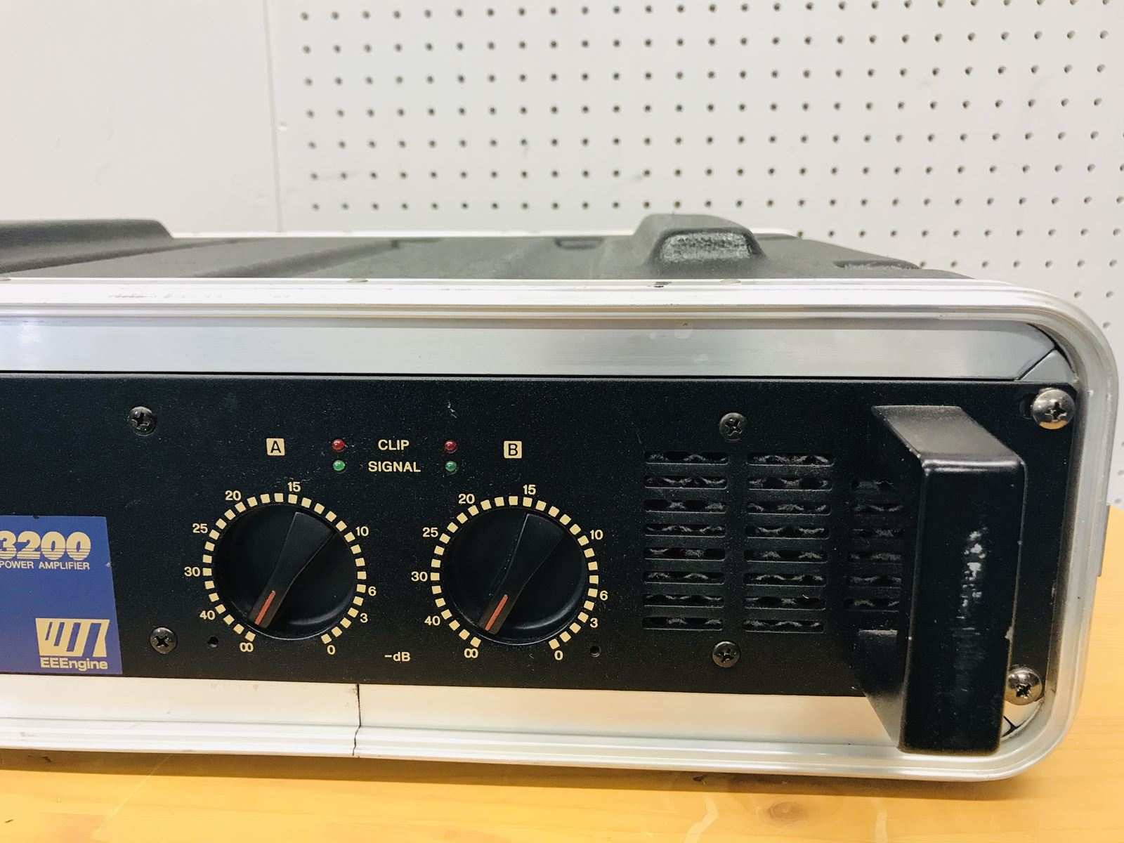 ヤマハ P3200 業務用パワーアンプ | SwingAudio Shop