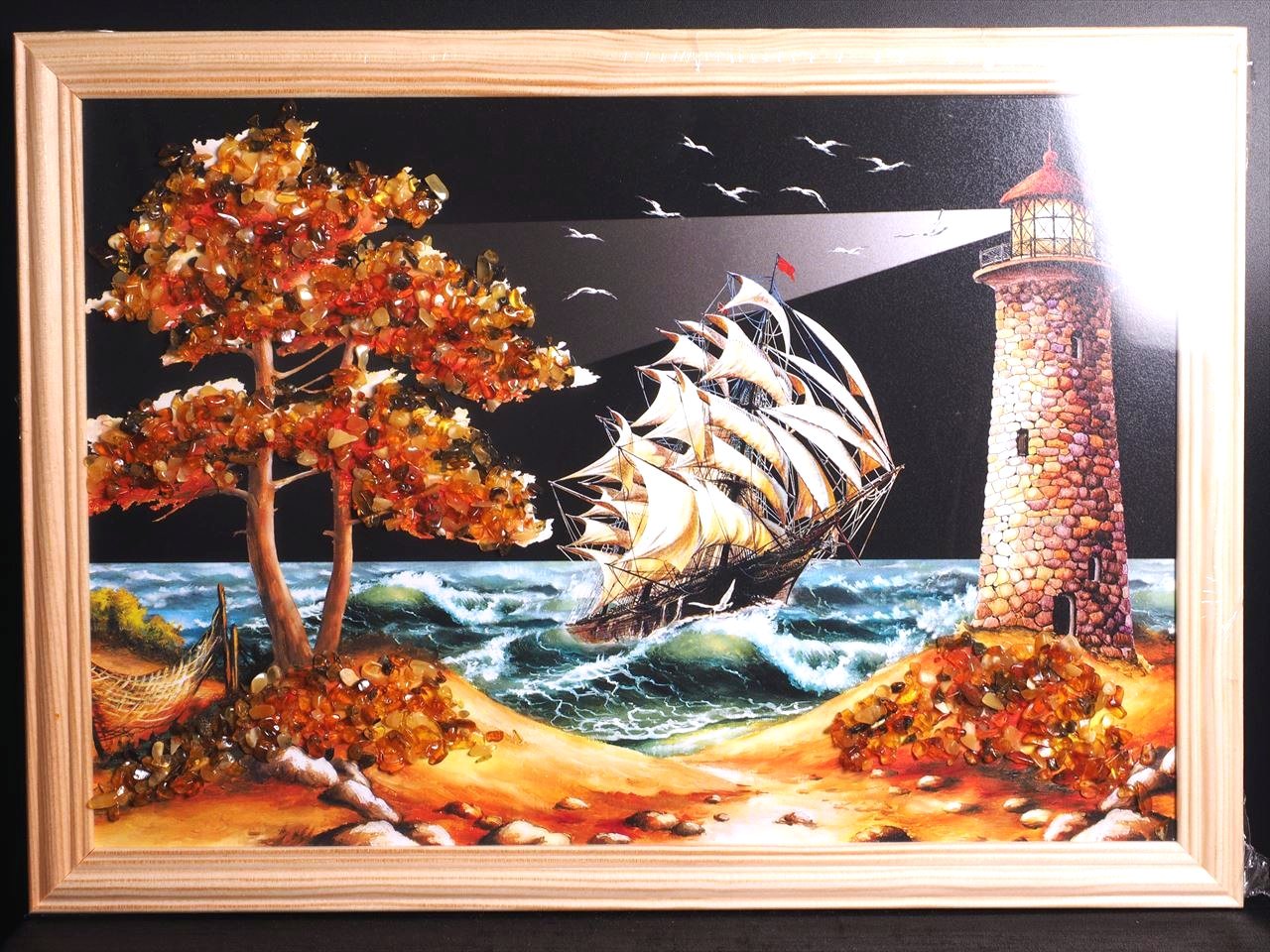 ◇天然アンバー使用の品ある珍しい絵画◇インテリア・ディスプレイに