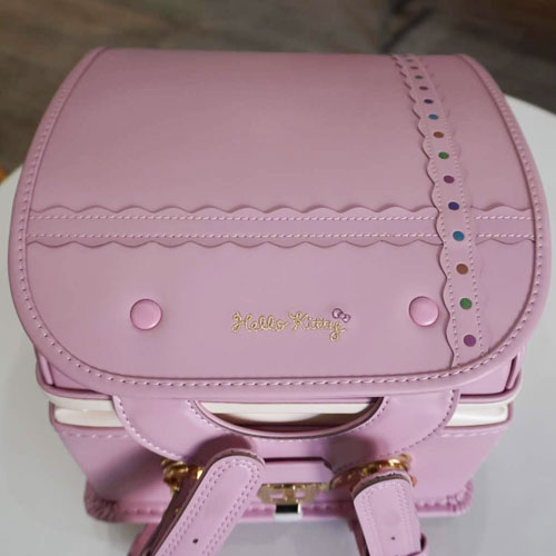 キティちゃんランドセル（2025）をレビュー サンリオランドセルを見