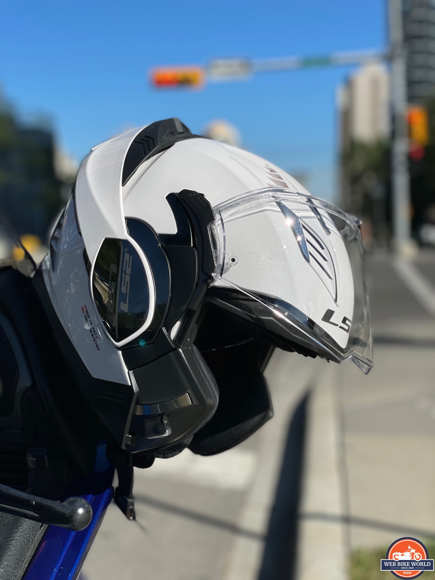 LS2 Valiant II Modular Helmet Review