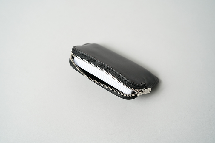 マイクロマルチケースのMINAS（ミナス）に新しいレザーバリエーション