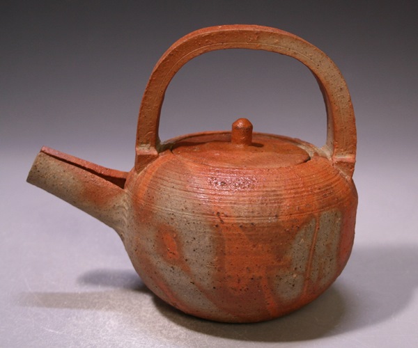 森本良信 作 「緋襷銚子」 ～備前焼専門卸小売店 川口陶楽苑～
