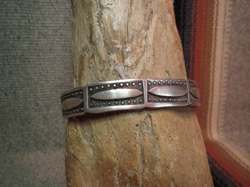 INDIAN JEWELRY LEATHER ARTS&CRAFTS Tah'bah TRADERS / OLDPAWN Darin