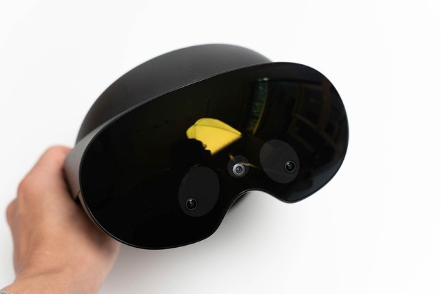 Meta Quest Proハンズオンレビュー。プロ向け機材を素人が買った結果