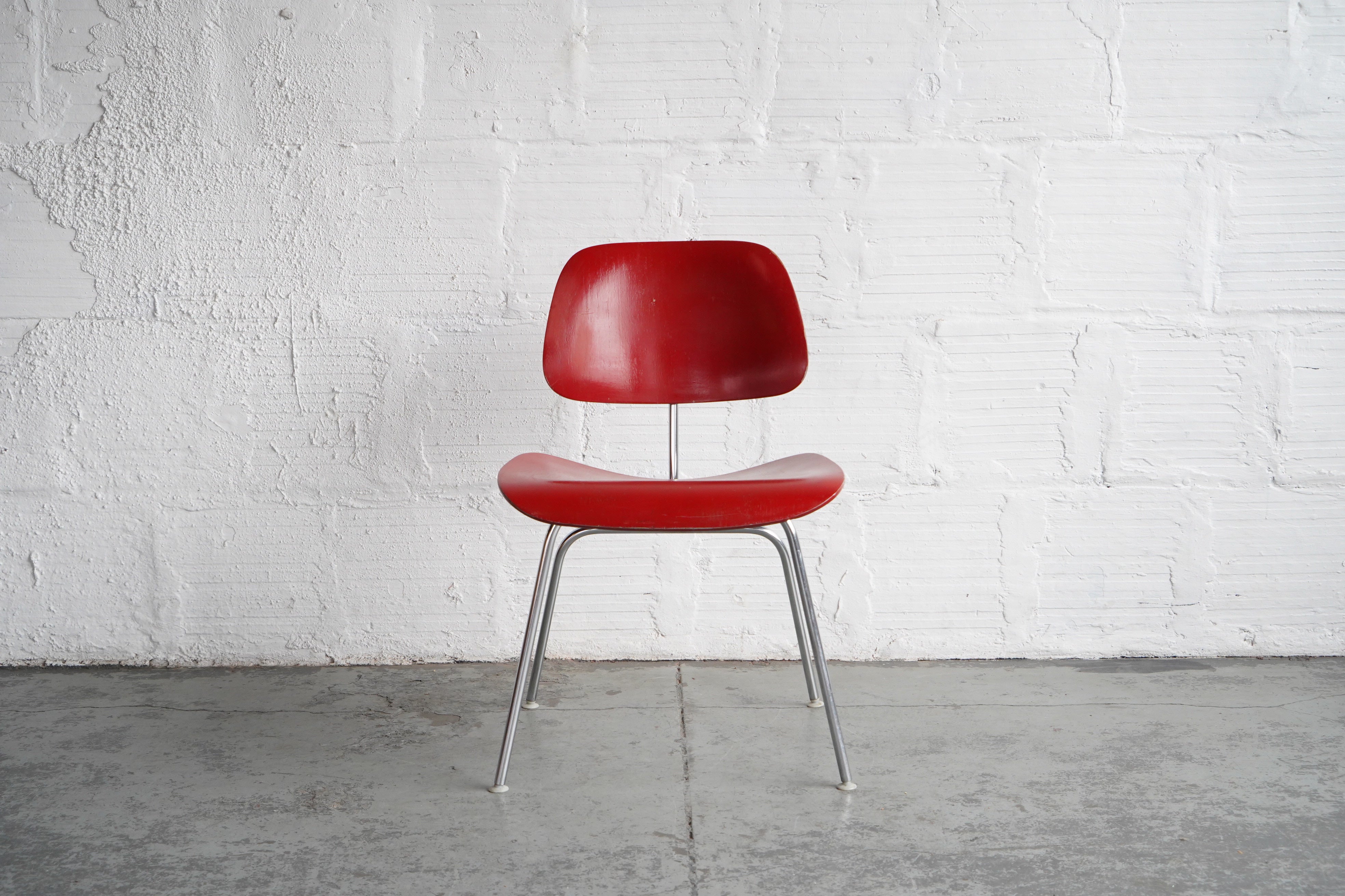 Red Eames Herman Miller 1940's DCM Dining Chair – The Good Mod