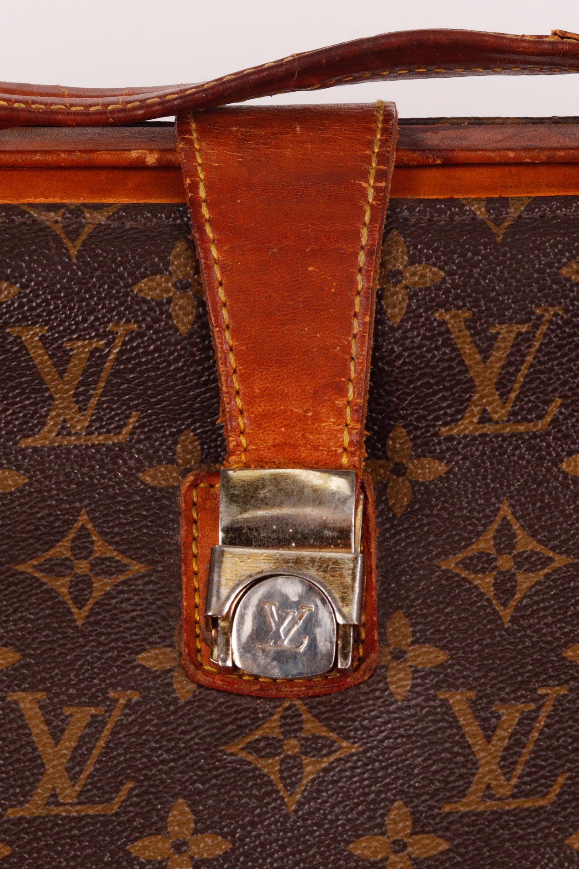 Vintage 70's Louis Vuitton 'Monogram' Doctors Bag – thepopup.com