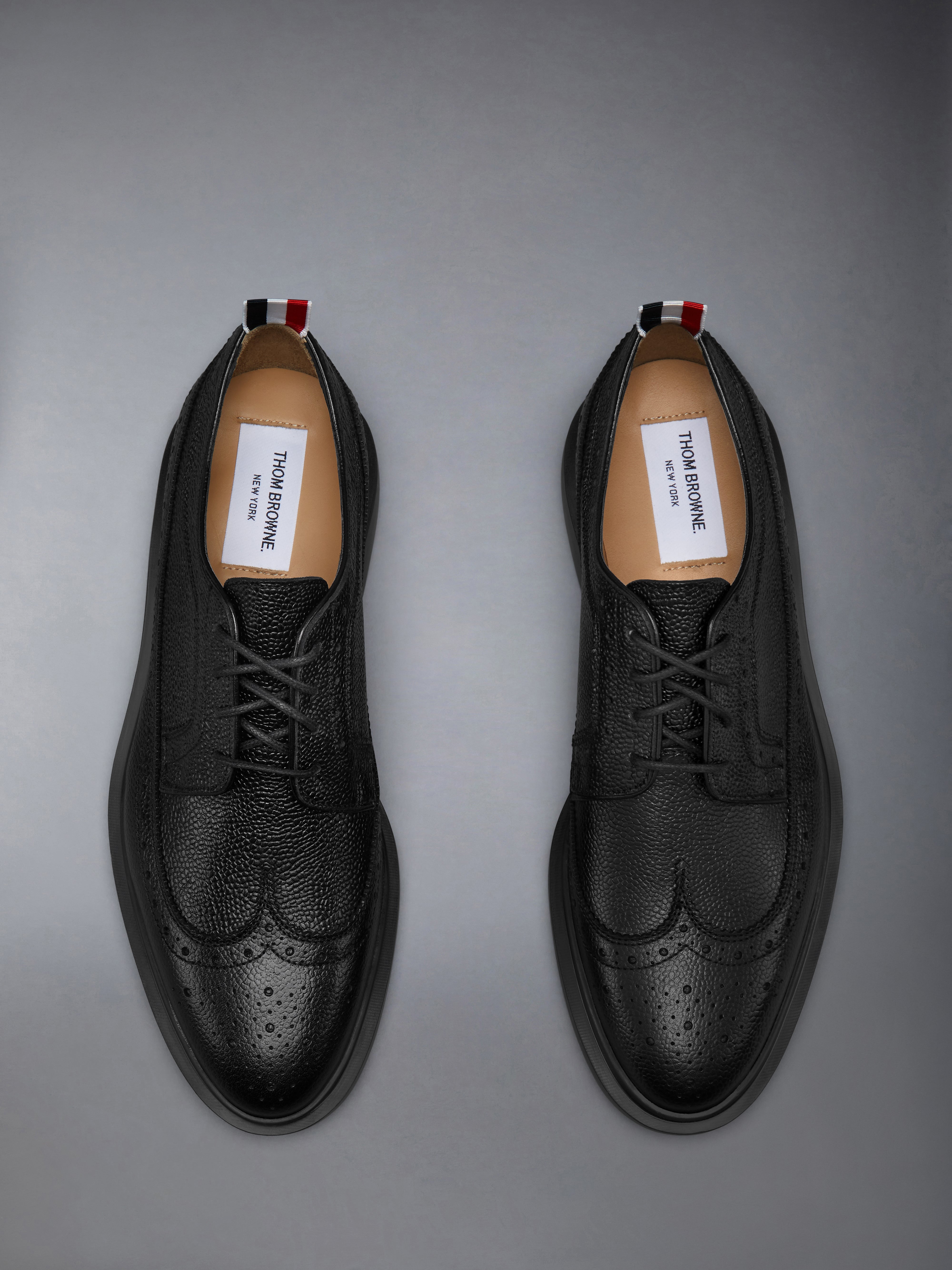 ペブル グレイン ラバー ソール ロングウィング ブローグ | Thom Browne