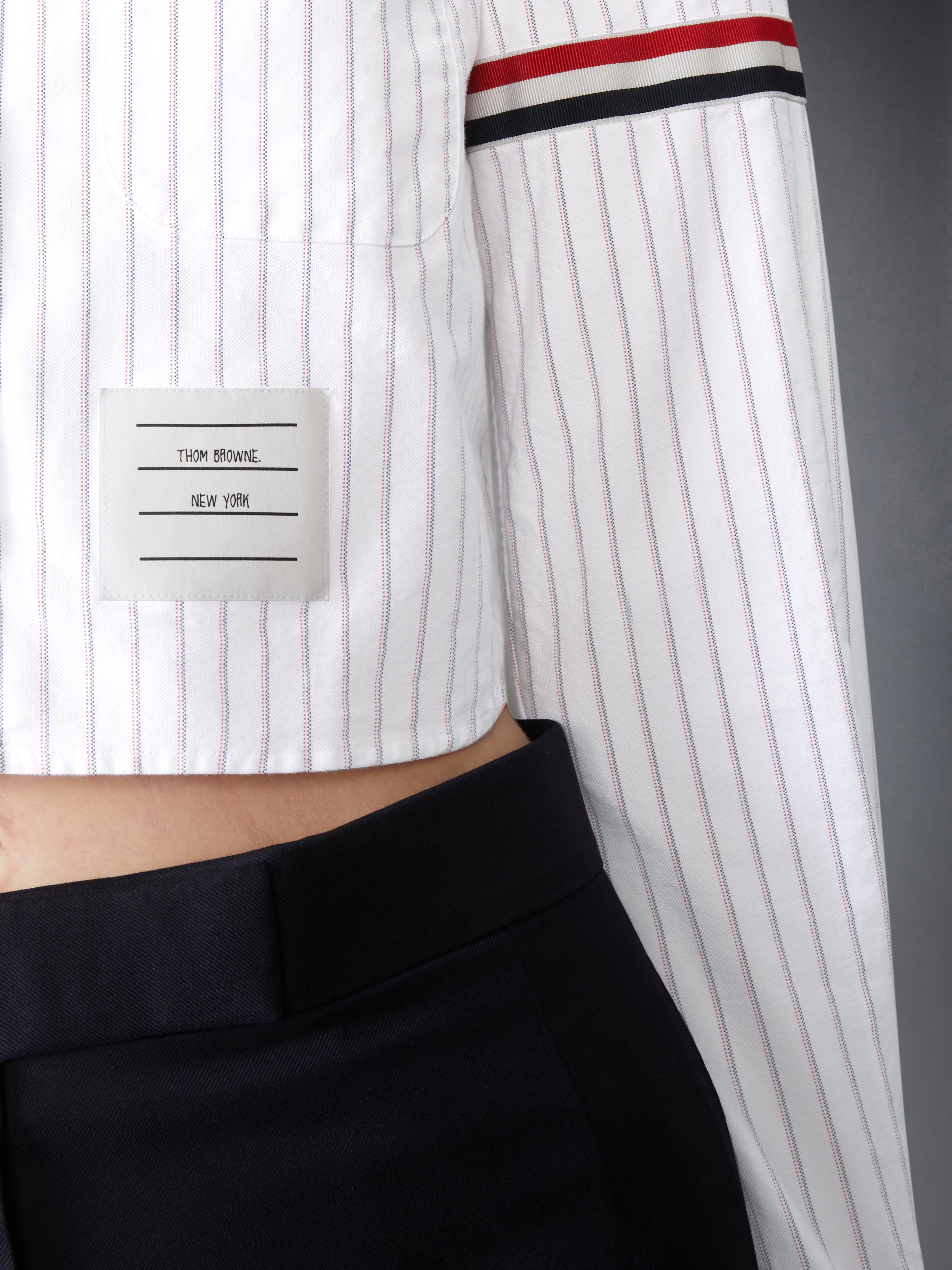 オックスフォード ピンストライプ アームバンド付き クロップド シャツ