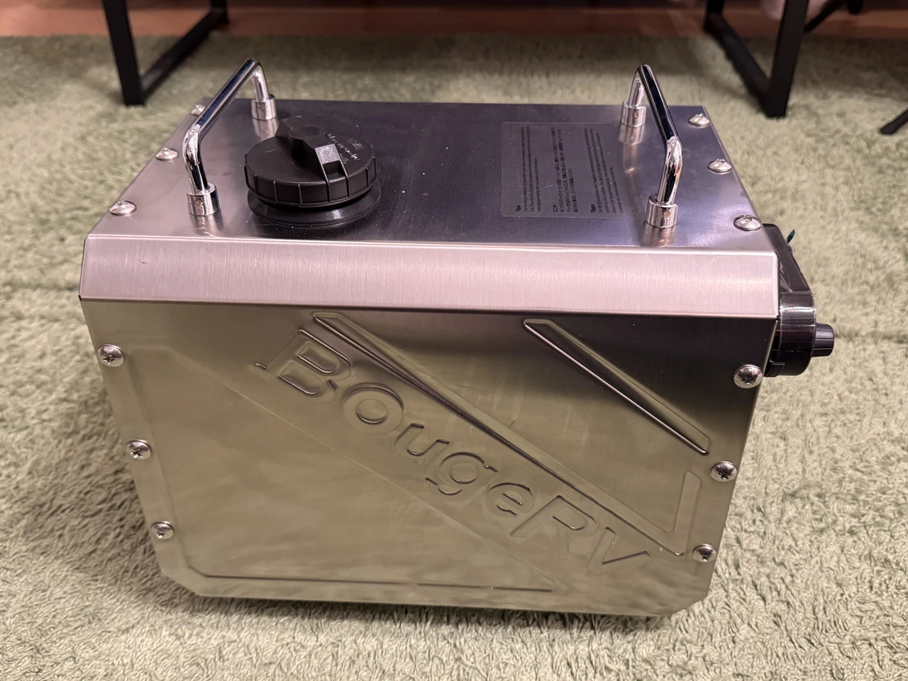 BougeRV 一体型FFヒーター 簡易レビュー！外観や重量感