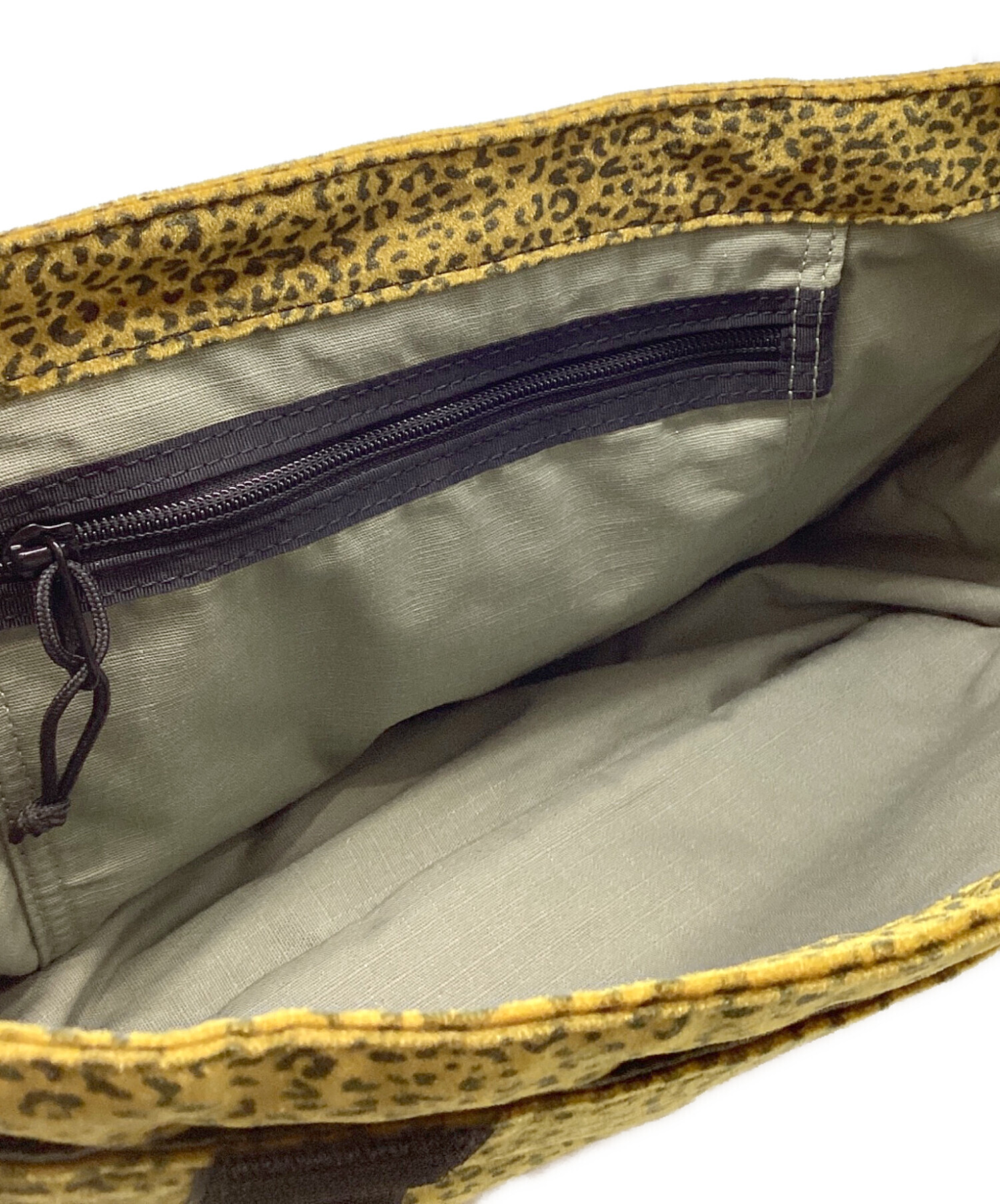 中古・古着通販】SUPREME (シュプリーム) Velvet Small Messenger Bag